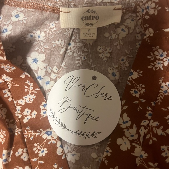 Puff Sleeve Maxi in Chesnut - VerClare Boutique - Picture 3 of 5